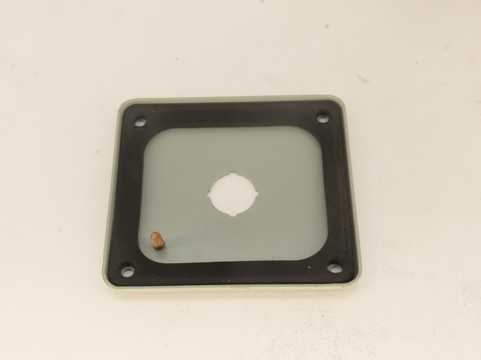 Hoffman ED1PB2 Pushbutton Enclosure, Type 4, 1 Hole, 3.5 X 4 X 2.75 In.