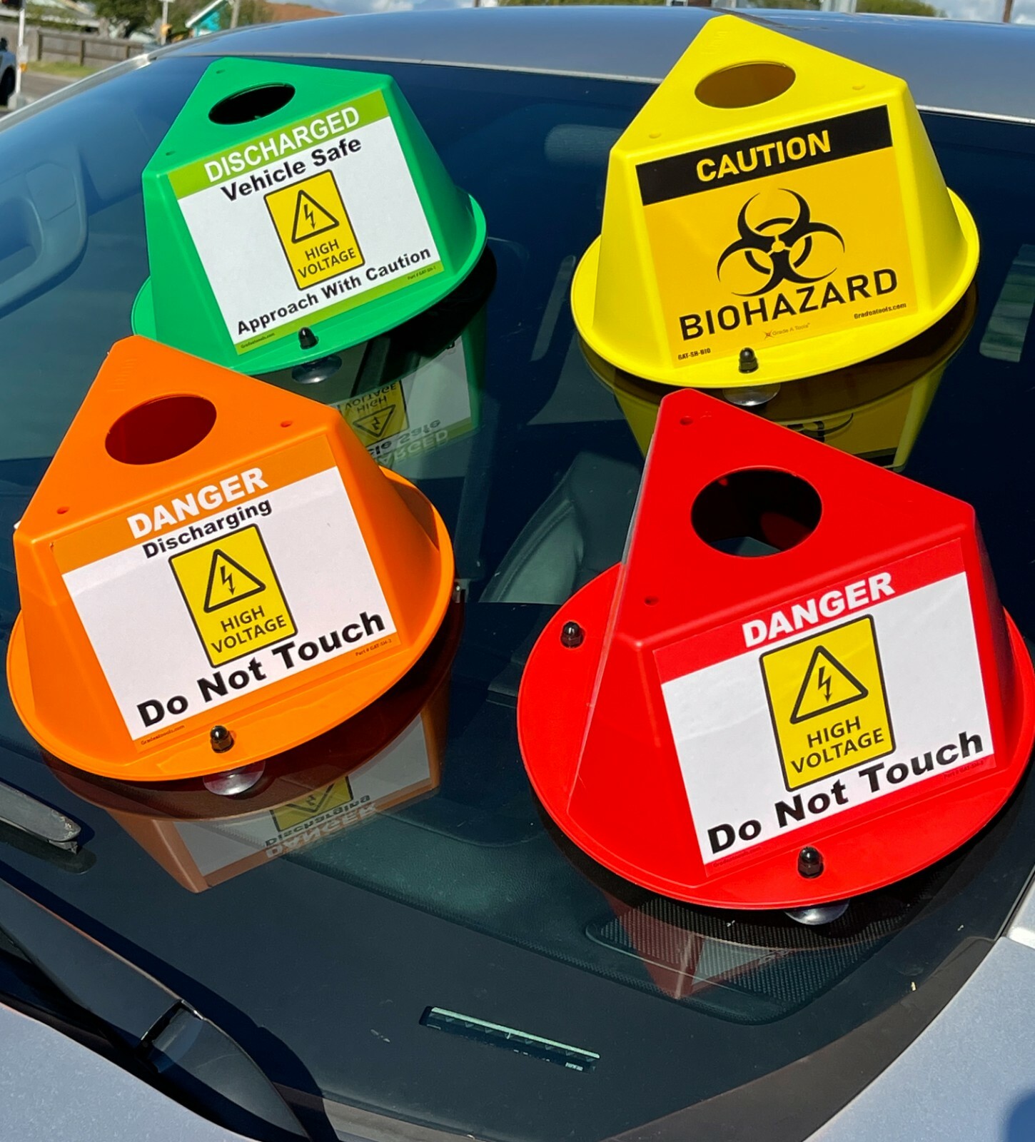 Car Safety Hats – Electric Vehicle Repair Cones – Grade A Tools