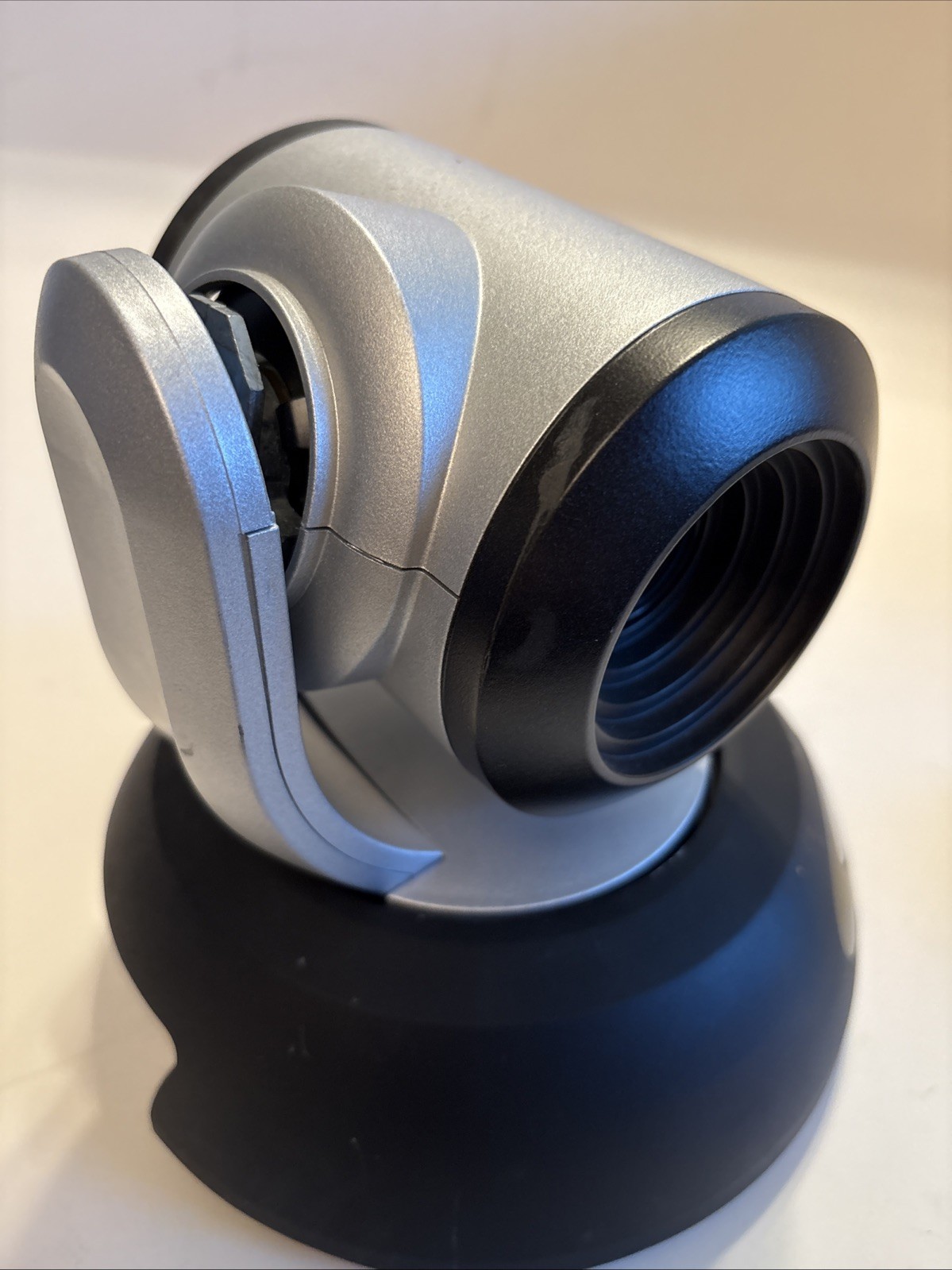 Vaddio RoboSHOT 12 HD PTZ Video Camera 998-9900-000 Untested PREOWNED Damaged