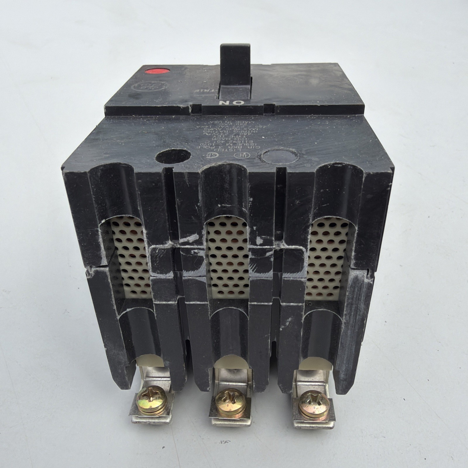 GE TEY330 CIRCUIT BREAKER, 480/277-VOLT, 3-POLE, 30-AMP, BRK / TEY FRAME