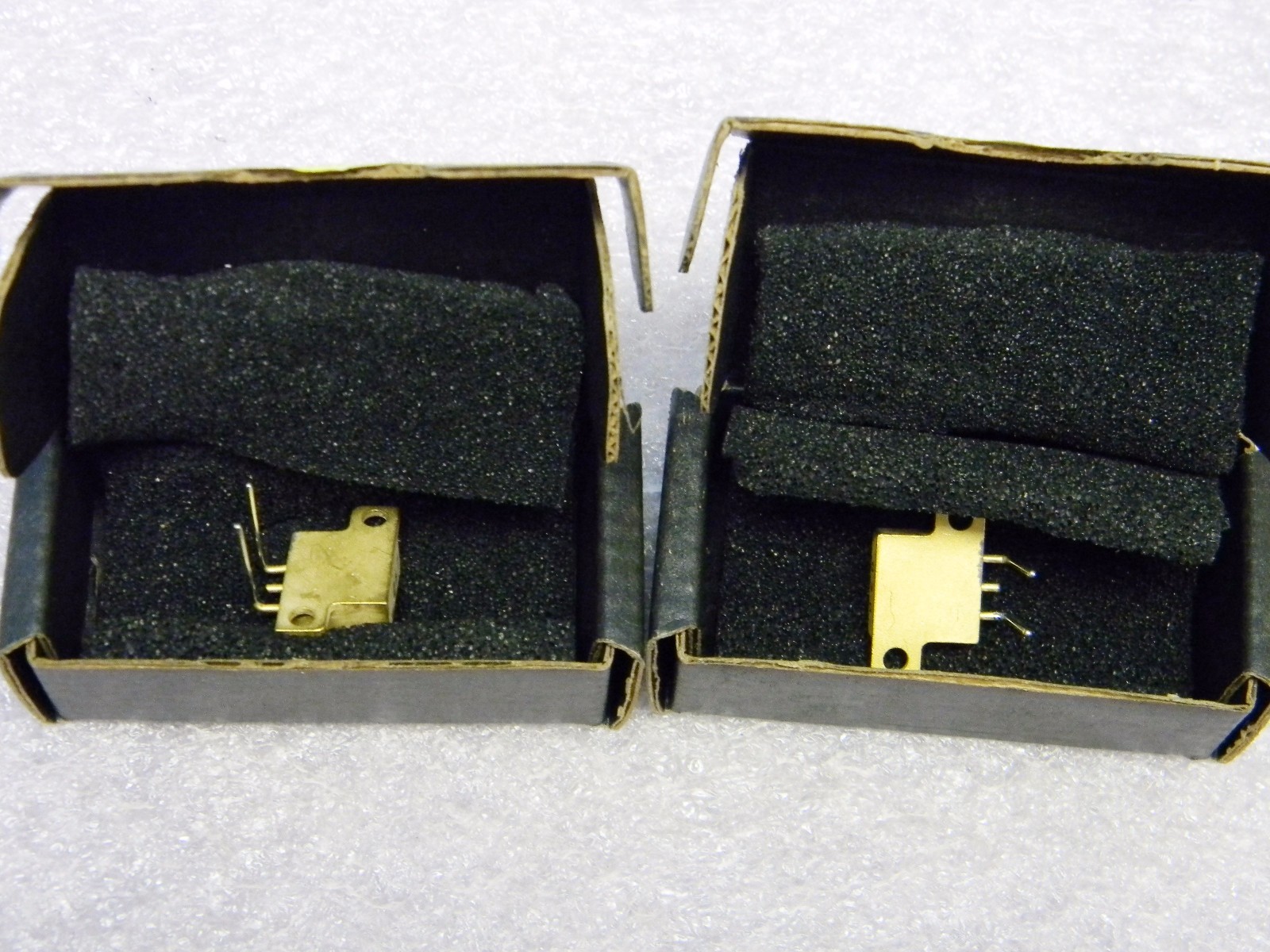 2 NEW Solitron Devices SD10453-002 Fast Recovery Power Rectifier 20-01337-002