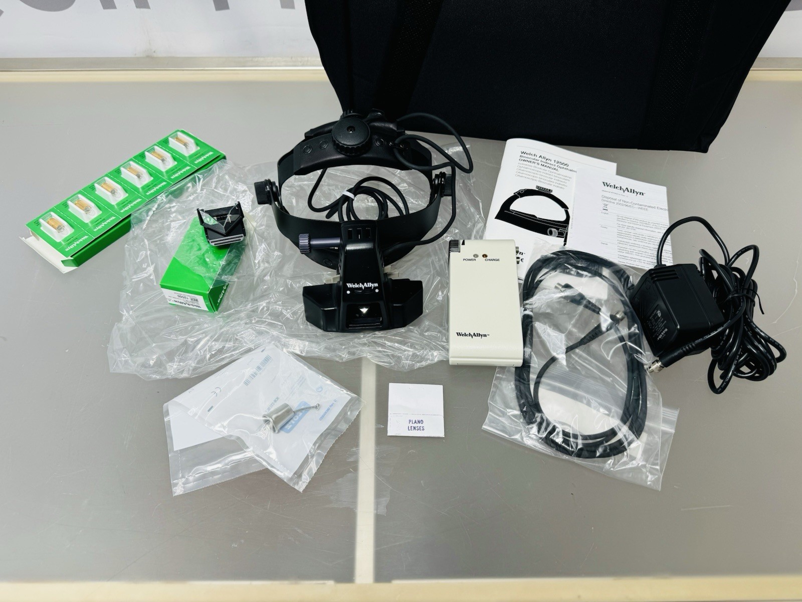 Welch Allyn Indirect 12500 Binocular Ophthalmoscope BIO w/ Carrying Case