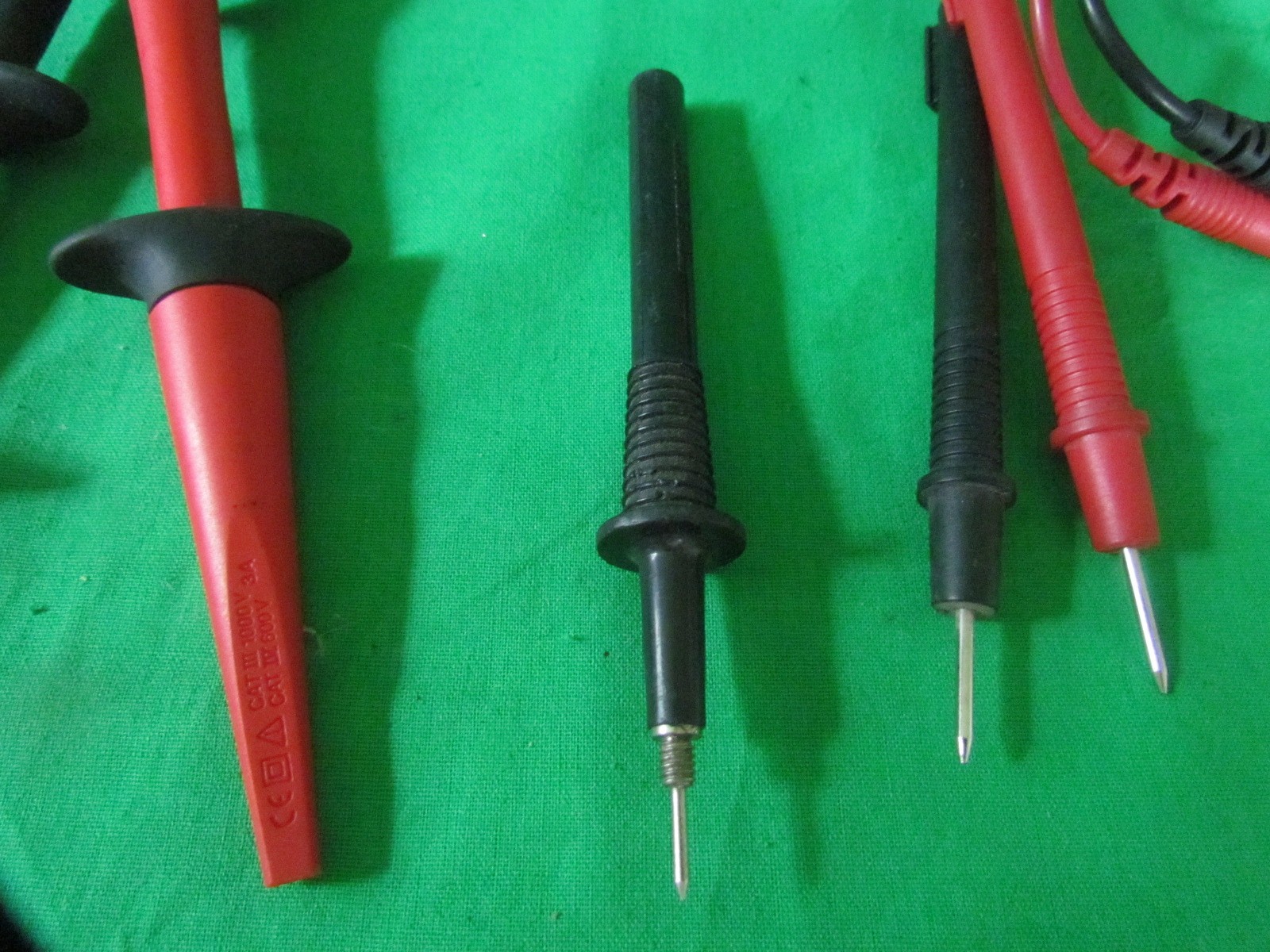 Fluke Sure Grip Test Lead Kit Master Accessory Set Cat III 1000V 3A Cat IV 600V