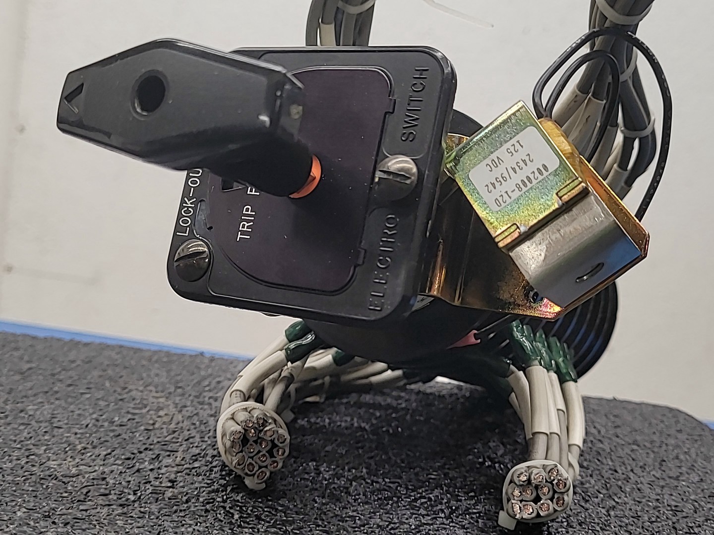Electroswitch Lock Out Relay 9 Stack 125VDC Rotary Switch 7808D Series 24 LOR
