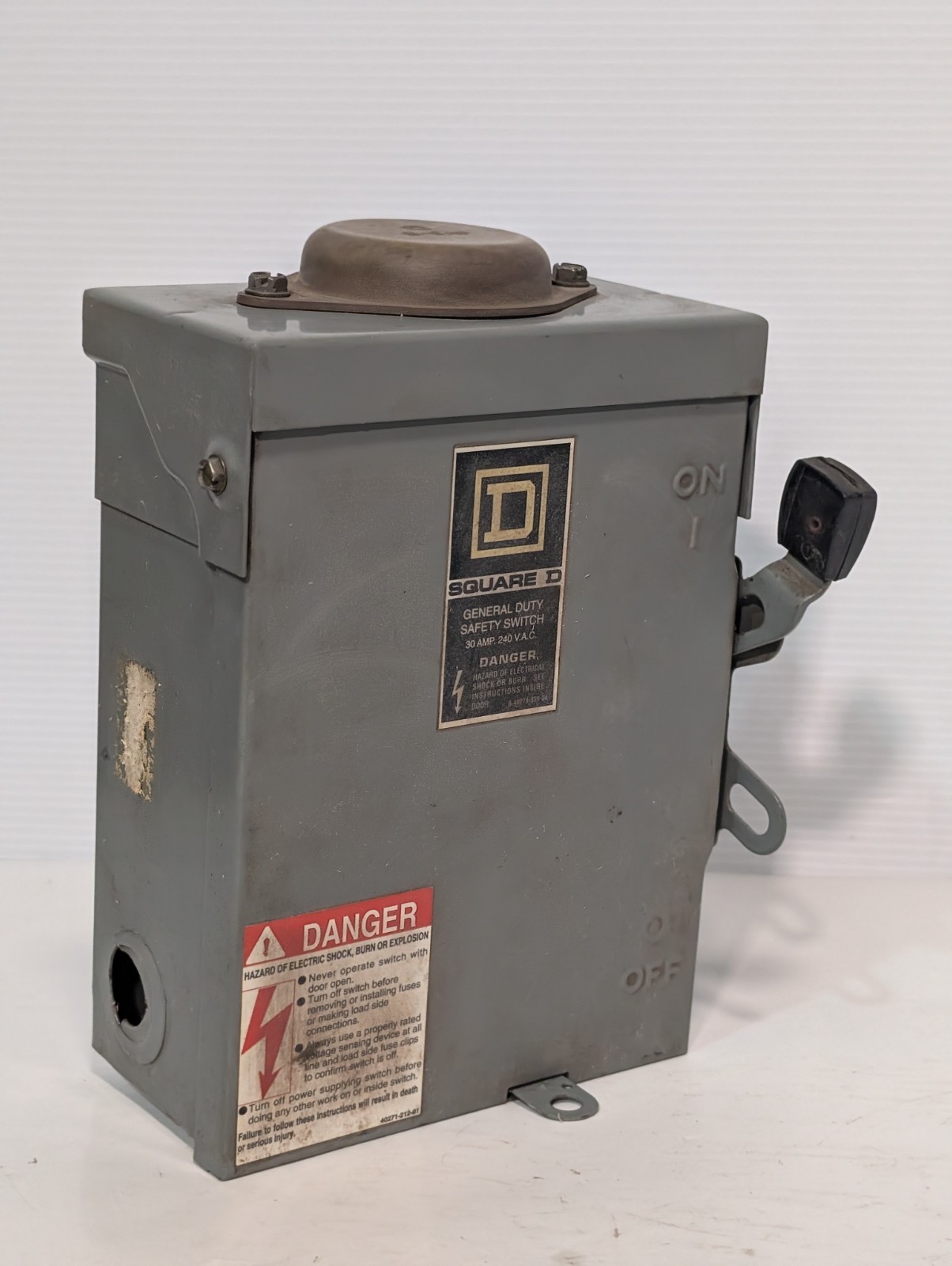 Square D D221NRB, E2 Series general duty safety switch, 240VAC, 30A, Rainproof