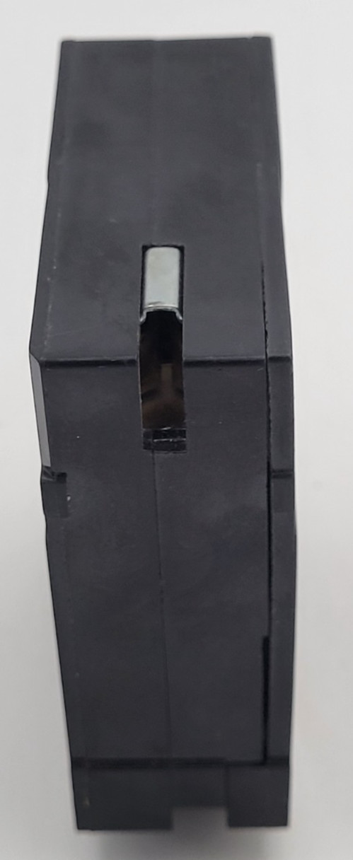 Bryant BD1515 15 Amp 1-Pole 120 V Plug-On Twin Tandem Circuit Breaker USED