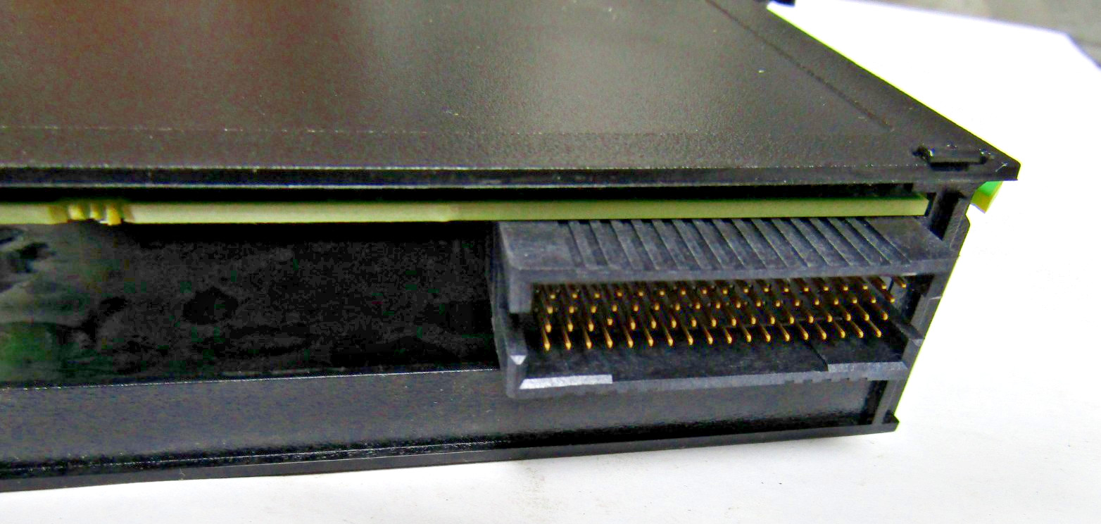 ✌️ALLEN BRADLEY 1756-IB32 SER B CONTROLOGIX 32 PT 12/24DC INPUT MODULE