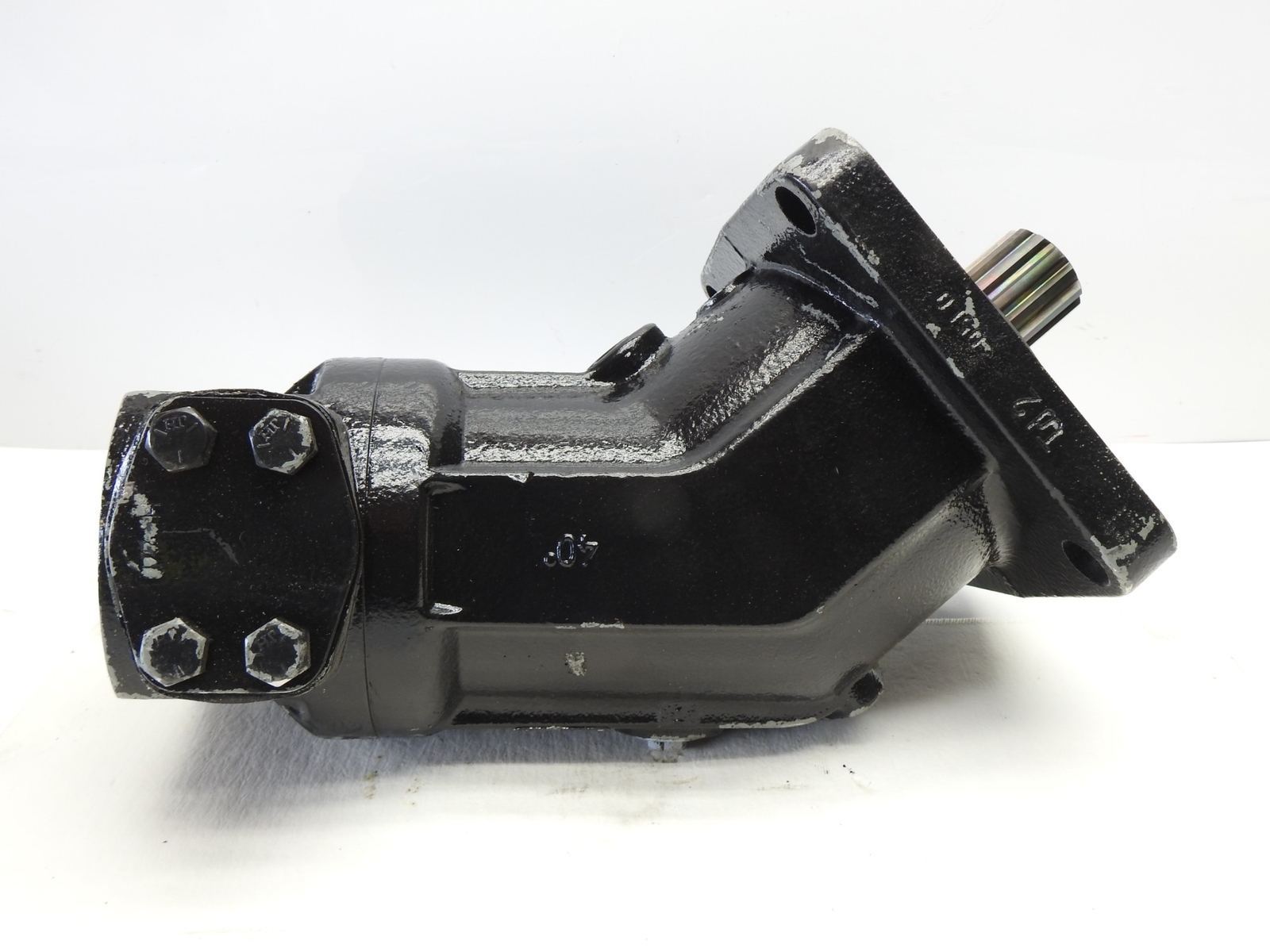 OEM Bosch Rexroth AA2FM107/61W-VSD520 Bent Axis Hydraulic Motor R986100534 NEW