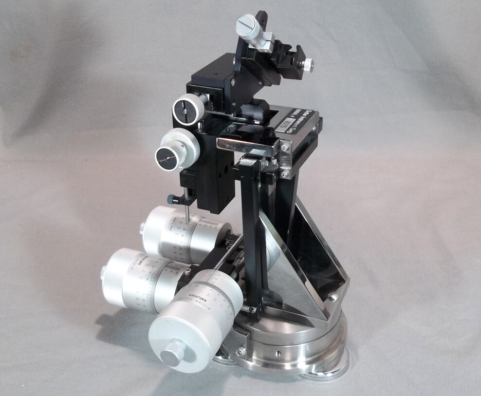 Sutter Instruments MP-85 Micromanipulator RH on Magnetic Rotating Base EX++