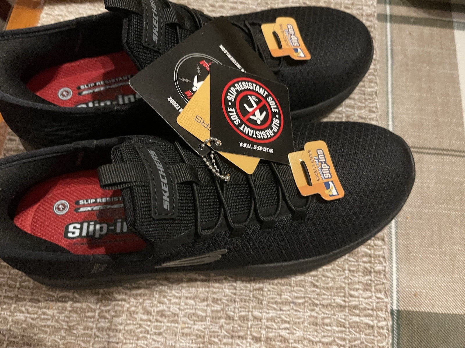 Women’s Sketchers, Work Shoes, Nonslip, Memory Foam Hands-Free Black Size 8 1/2