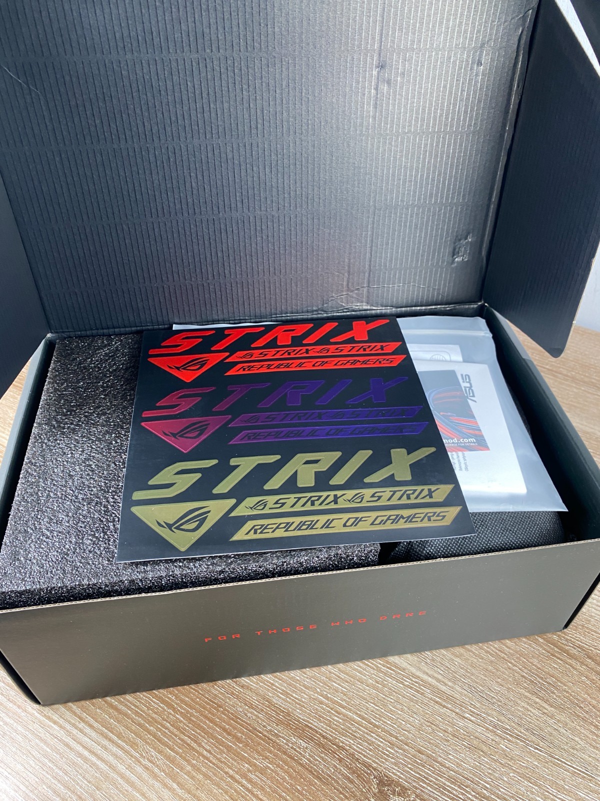 ASUS ROG STRIX 1200W PLATINUM Full-module power supply – Brand New