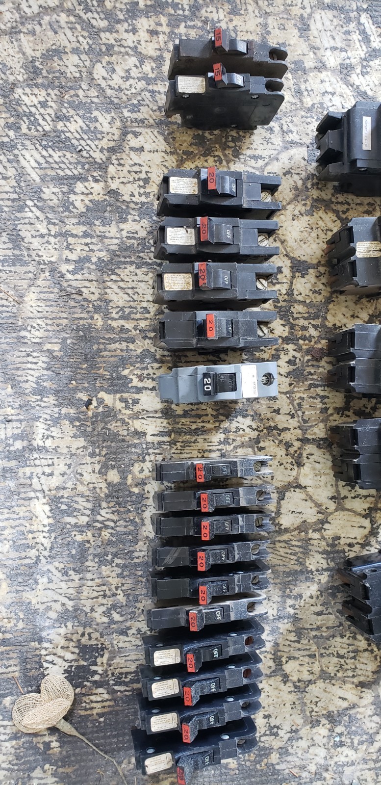 Lot of federal pacific stab lok breakers