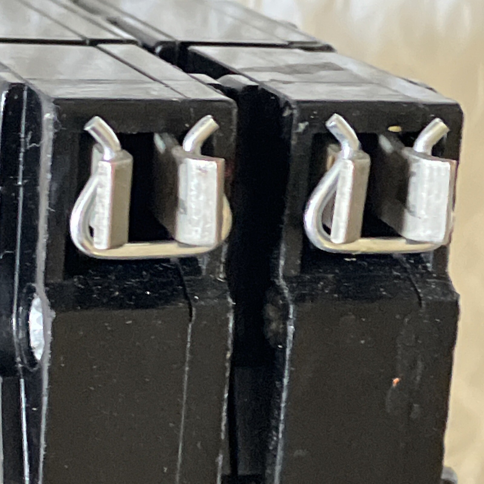 Eaton Cutler Hammer 30Amp 2 Pole Circuit Breaker CH230 METAL FOOT (Half Notch)