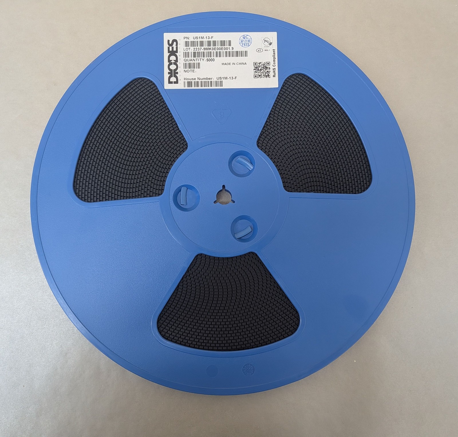 (Reel of 5000) Diodes US1M-13-F 1000V 1A Fast Recovery Rectifiers