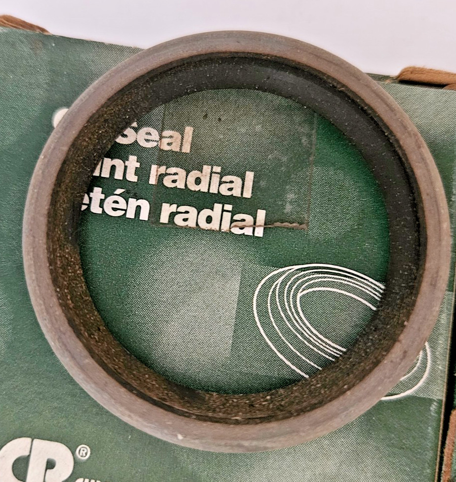 Chicago Rawhide 18626, 10700, 14807 Oil Seals (Lot of 3)