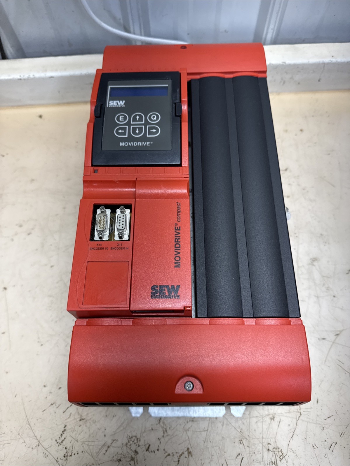SEW EURODRIVE MOVIDRIVE MCV40A0220-503-4-00 08269165 08234639 MCV40A-00