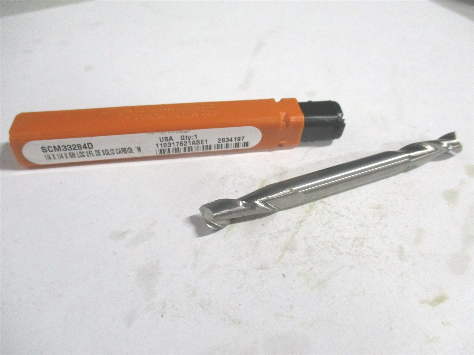 (E599924311) 1/4″ x 5/8″ x 1/4″ x 3″ OAL Solid Carbide 2 Flute Square End Mill