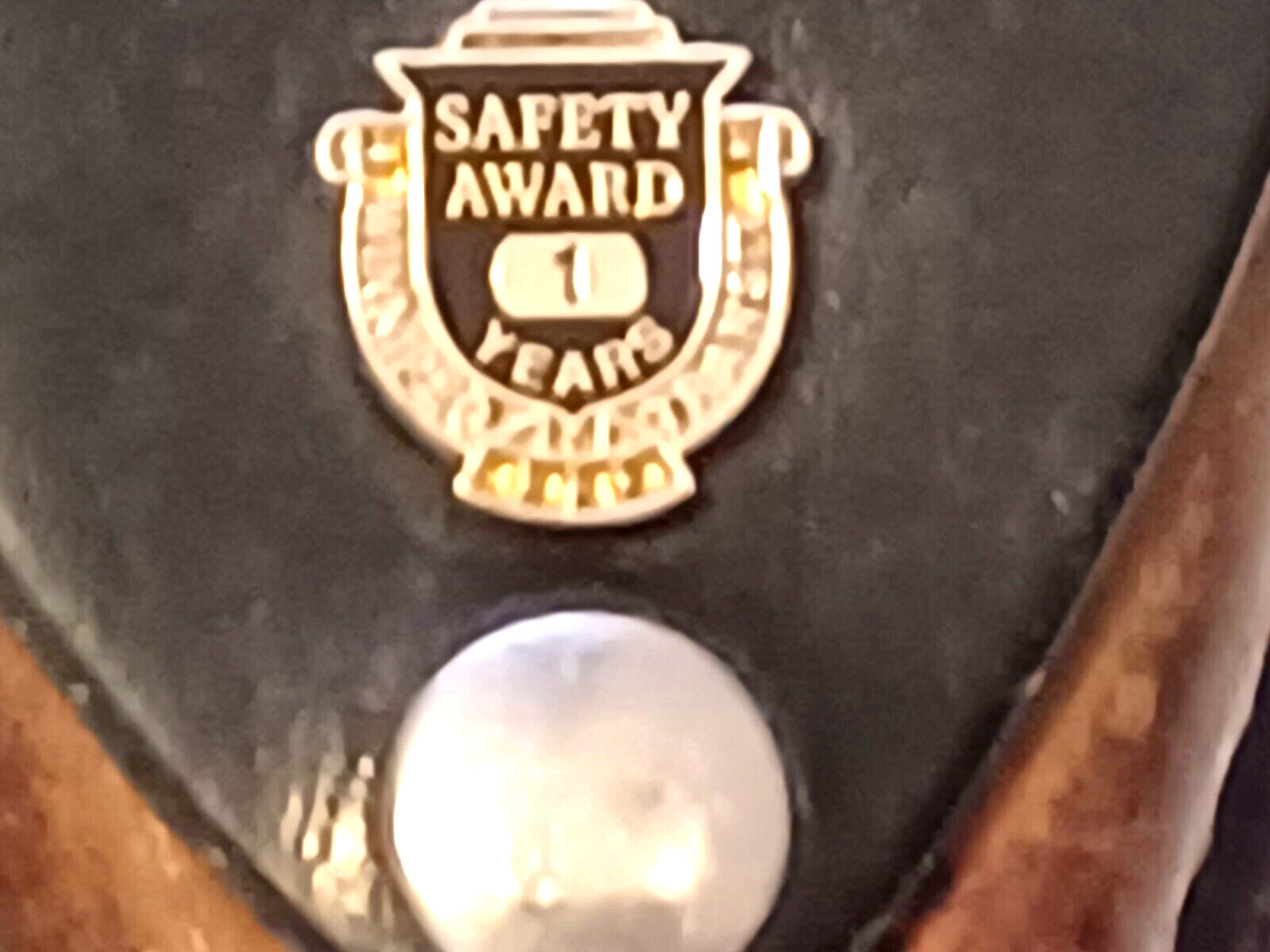 Vintage Winnipeg Transit Hole Ticket Punch B-V Leather Case Safety Award 1 Years