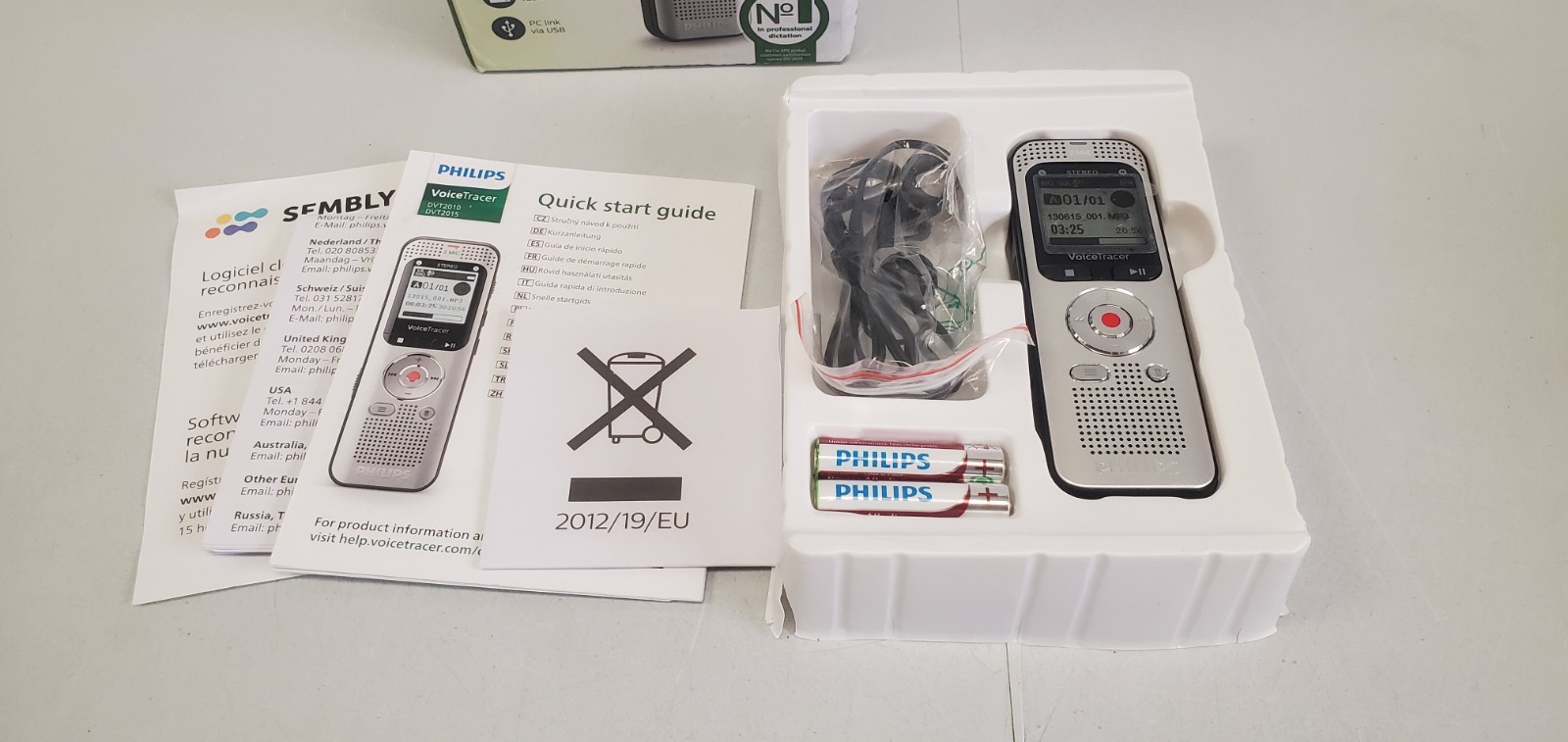 Philips DVT2015 VoiceTracer 8GB Voice Recorder Audio Recorder New Open Box READ
