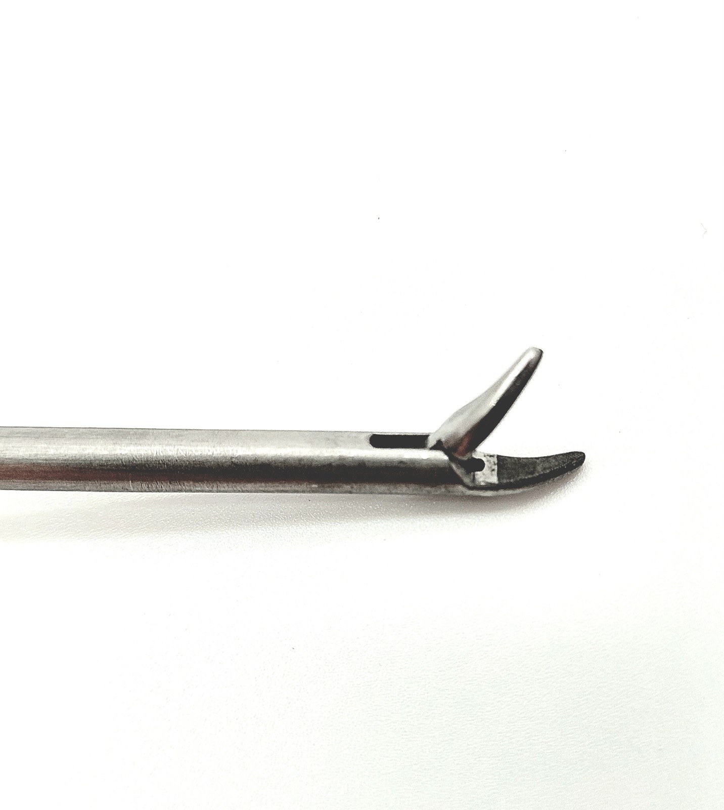 Karl Storz 26173KL Laparoscopic Macro Needle Holder 5mm x 33cm TC Pistol Grip