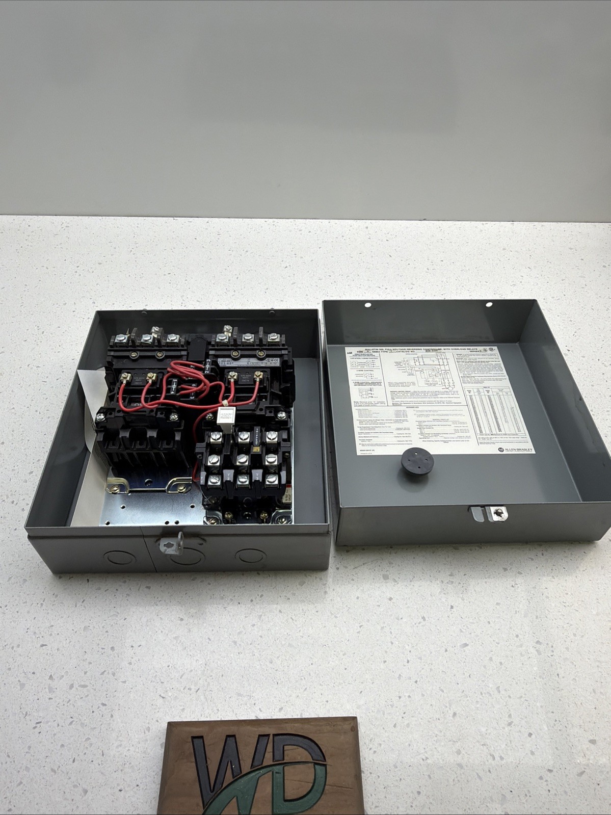 Size 0 Nema 1 505-AAC Series C Allen Bradley Reversing Contactor