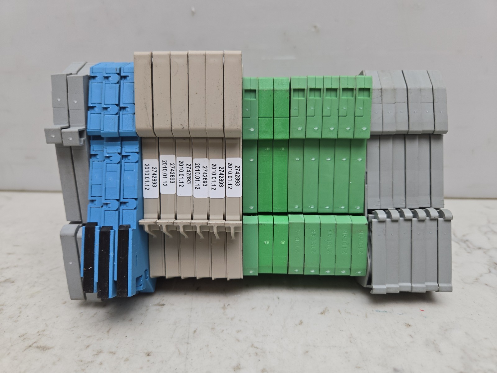 Mixed Lot of 25 Relay Socket Terminal Blocks Omron Phoenix Contact Wago Finder