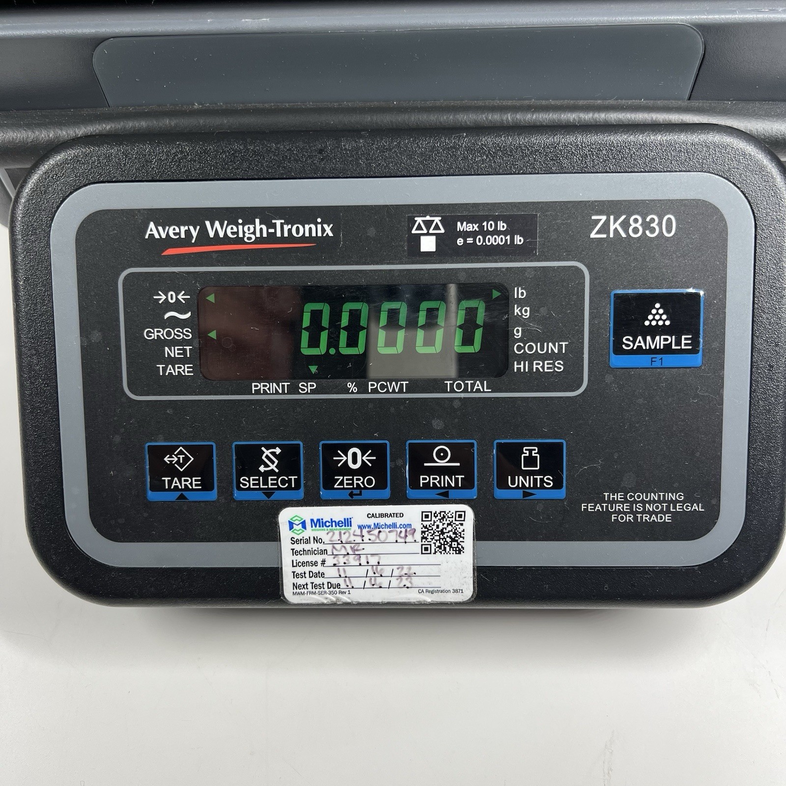 Avery Weigh-Tronix ZK830 Counting Scale (10 Pounds Max) BSQ-0912-035 Works Great