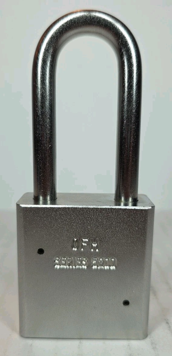 American Lock A6201 Padlock 2″ Shackle 1 3/4″ Wide Solid Steel Body Unkeyed New