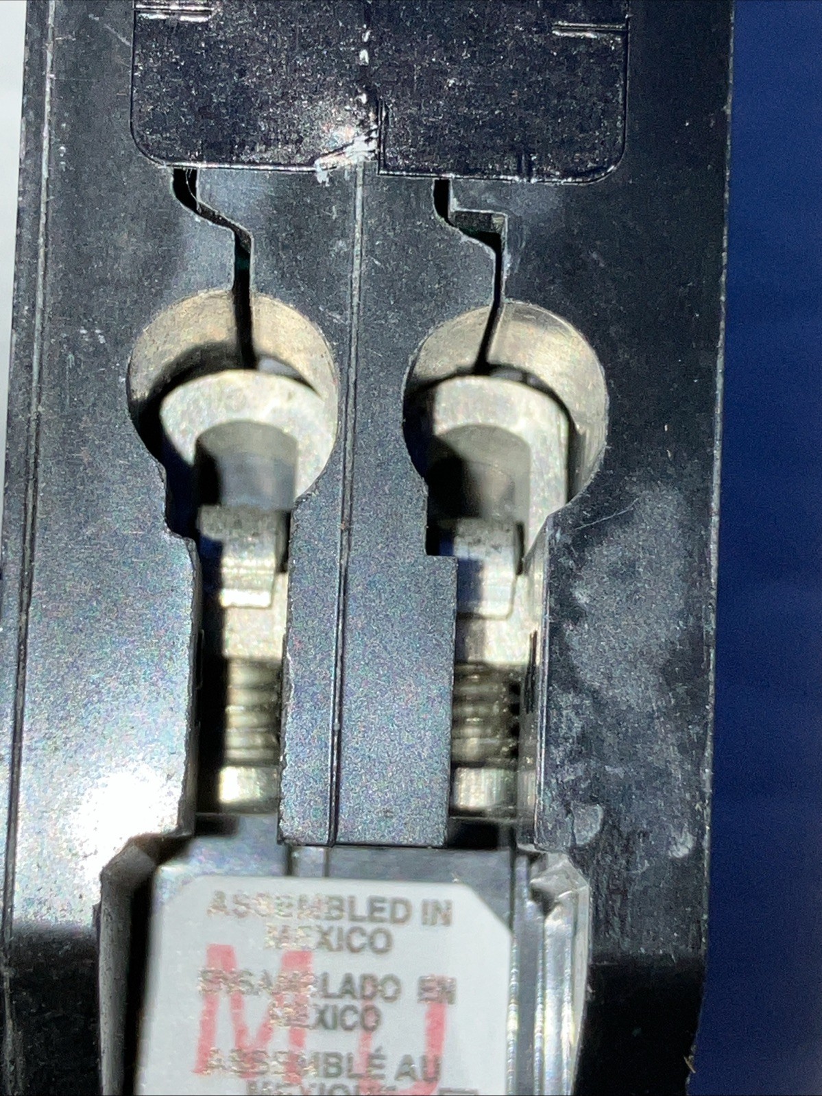 Square D Homeline 15A Twin 1PTandem Circuit Breaker HOMT1515 15/15 AMP USED