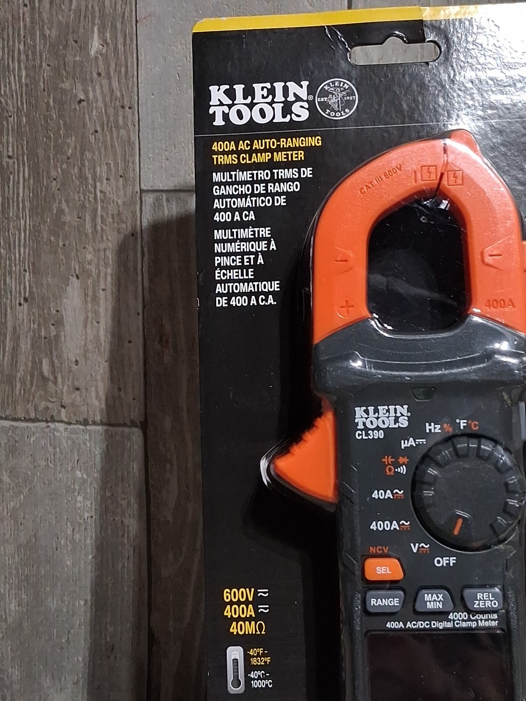New Klein Tools CL390 Auto-Ranging Digital Clamp Meter 400A AC (CL390) W/ Case