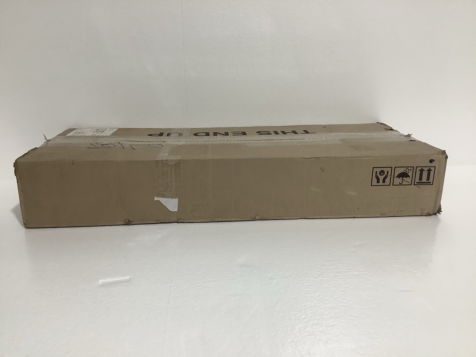 GE Main Breaker TM2020C80K 200 Amp 20 Space Indoor Load Center w/ Breaker Kit