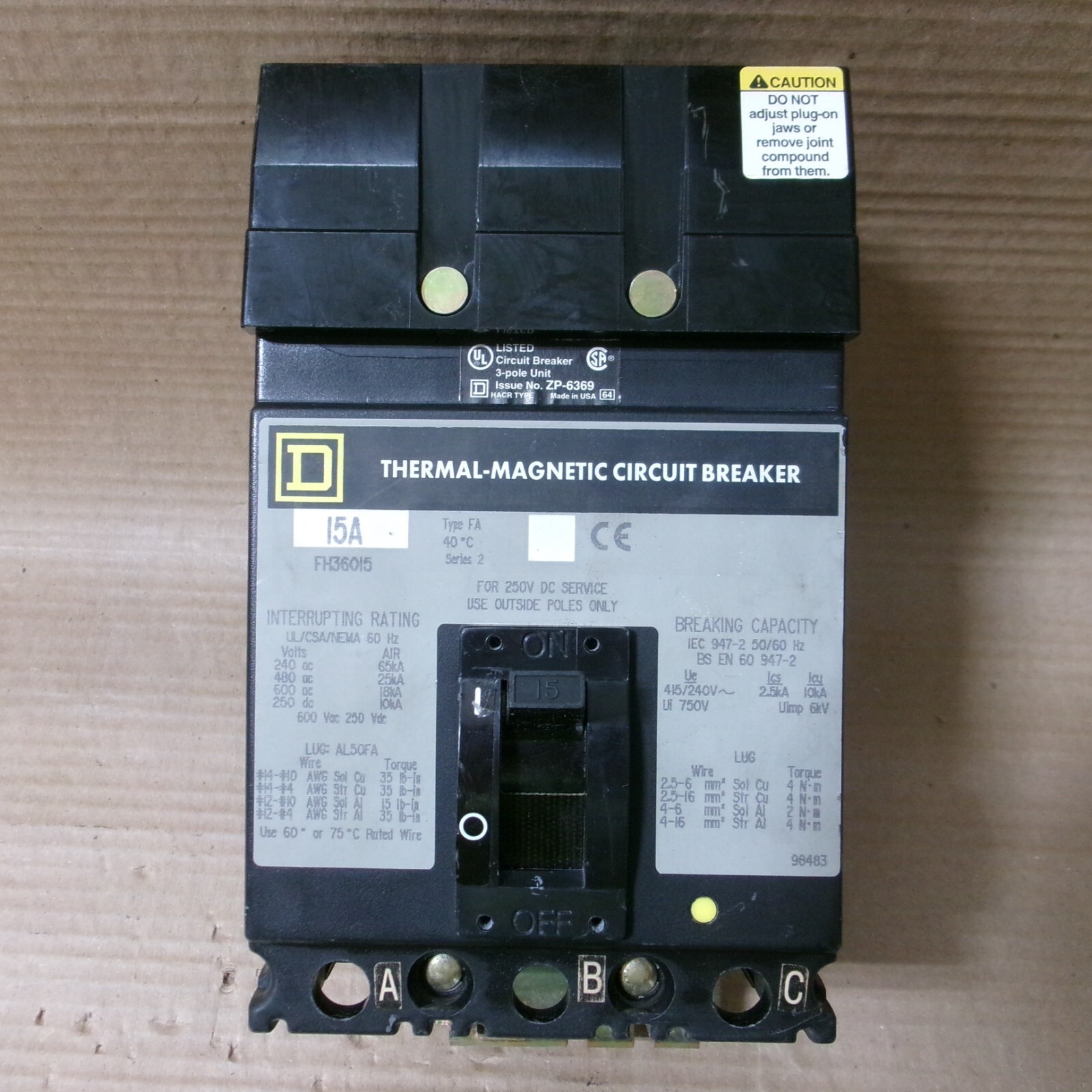 Square D FH FH36015 3 Pole 15 Amp 600V Circuit Breaker Gray Label flawed