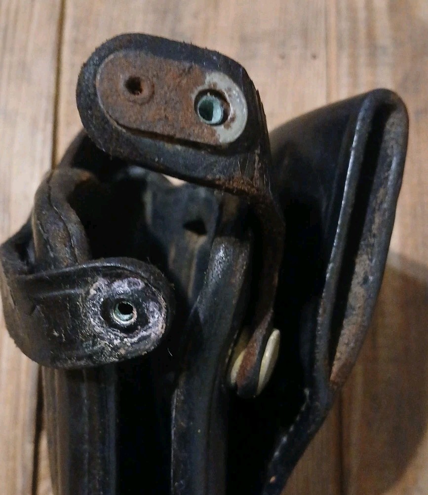Vintage 1970s Bianchi #27K Black Leather Basket Weave Break Front Holster