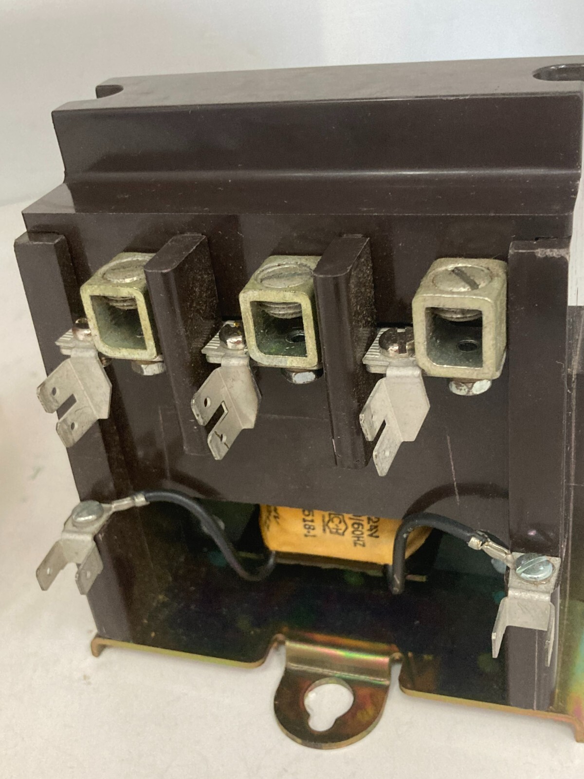 CUTLER HAMMER 9560H1610A MAGNETIC CONTACTOR 3 POLE 90A OPEN TYPE NIB