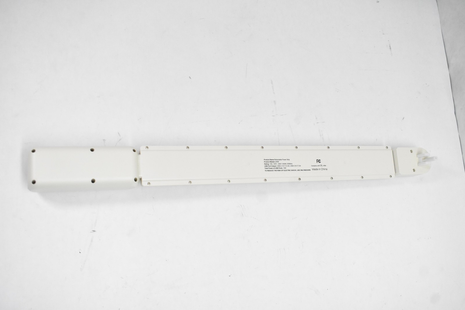 Retractable Power Strip Combination Outlet L0056 White USB-A USB-C 2AC Desk