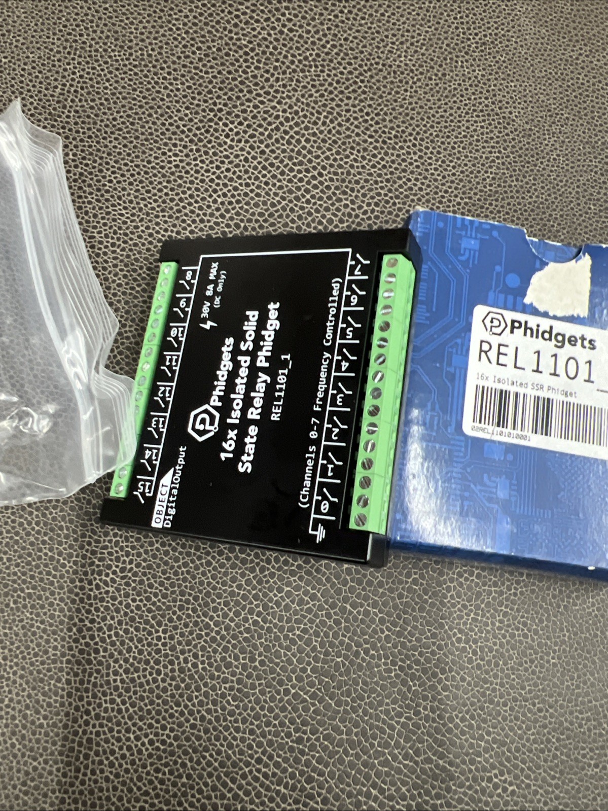 Phidgets REL1101_1 16x Isolated Solid State Relay Phidget REL1101 SSR Output 16X