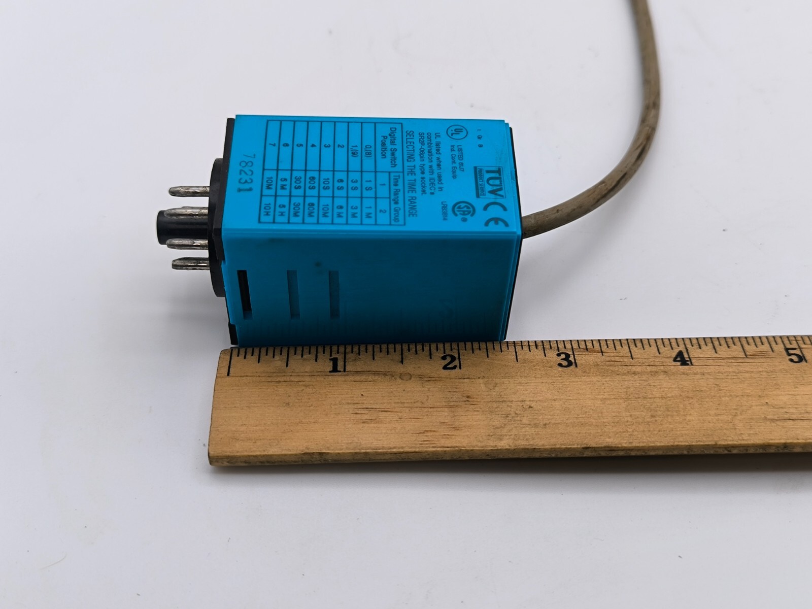 IDEC RTE-P11 Electronic Timer Plug-in Mount DPDT 10A 120VAC Coil 24V AC/DC 8 Pin