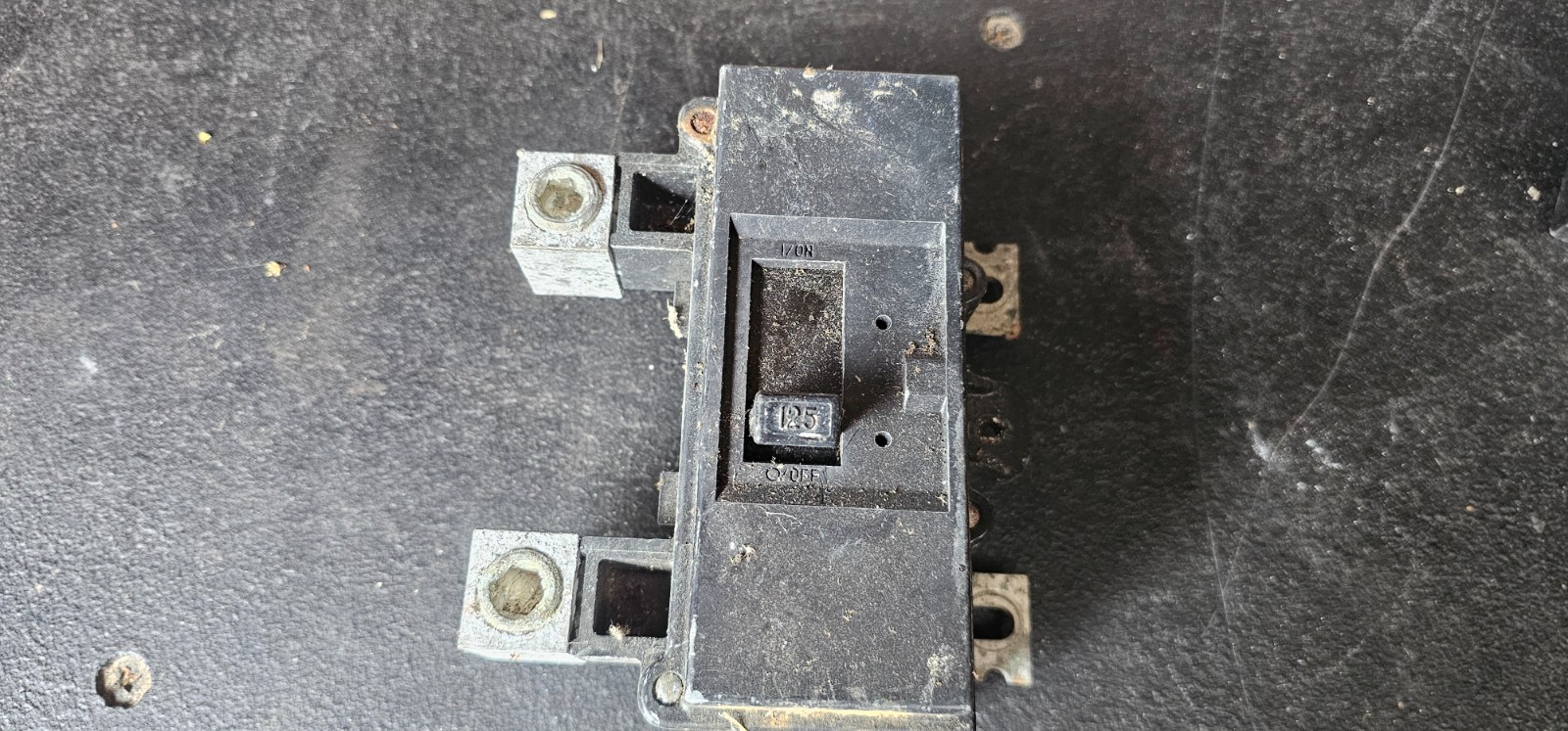 Square D QOM2125VH 125A 2-Pole 120/240V Main Breaker Used