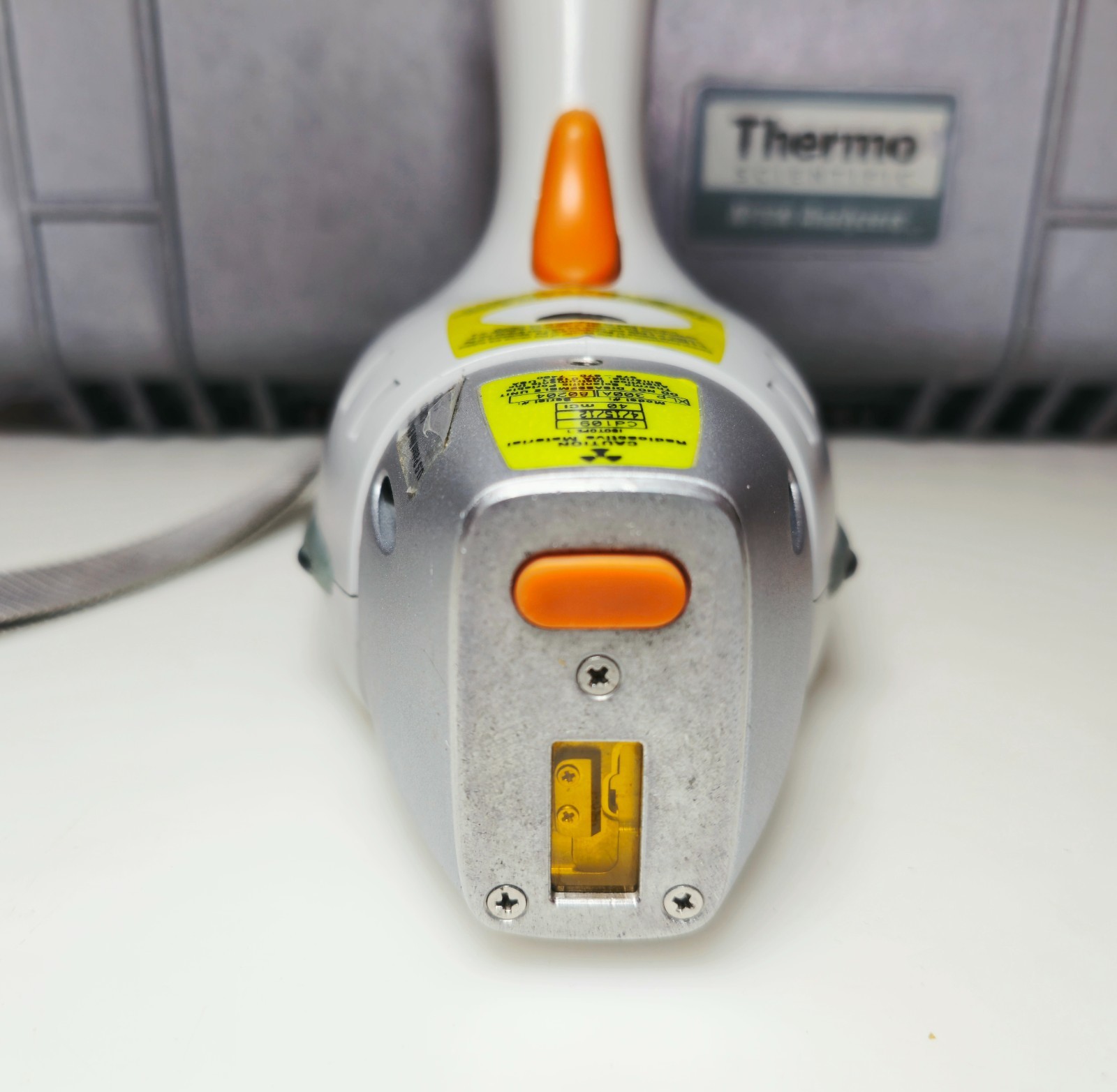 Thermo Scientific Niton XLp 300A XRF Analyzer Cd-109 Powers On w/ Case