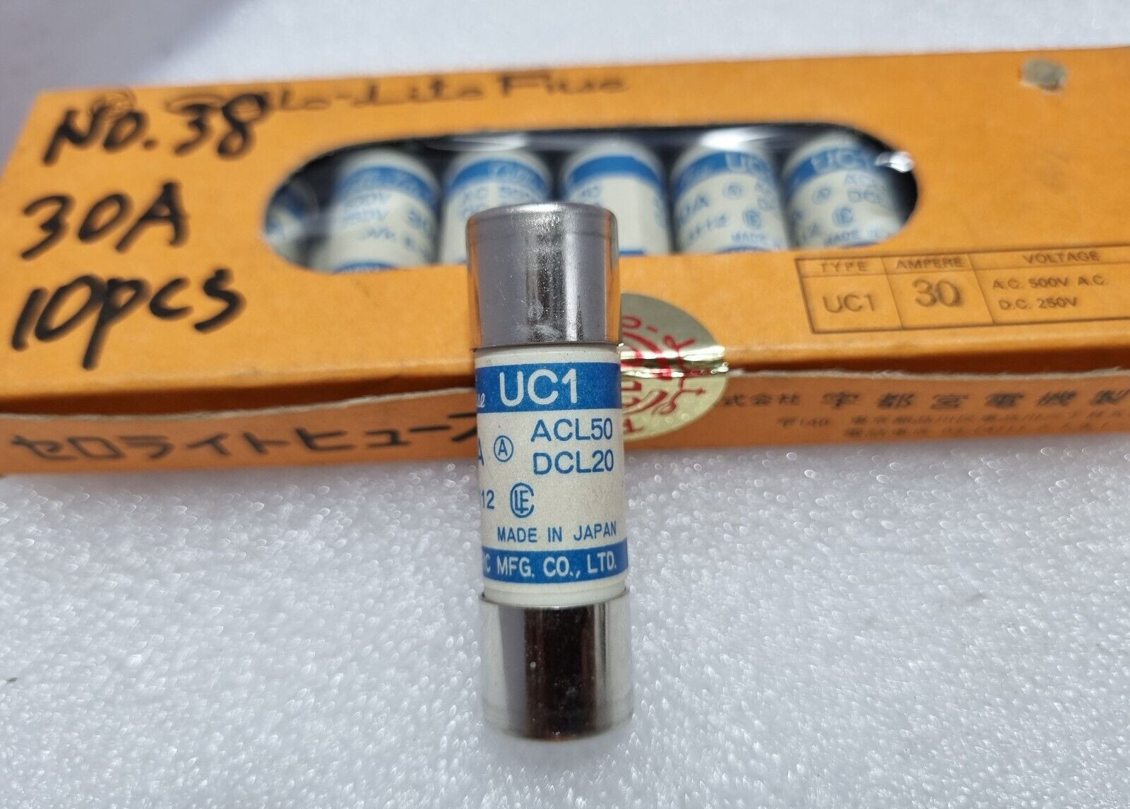 Cello-Lite Fuse UC1 Fuse 30 AMPERE A.C 500V AC DC 250V – QTY 10PCS in 1 Box