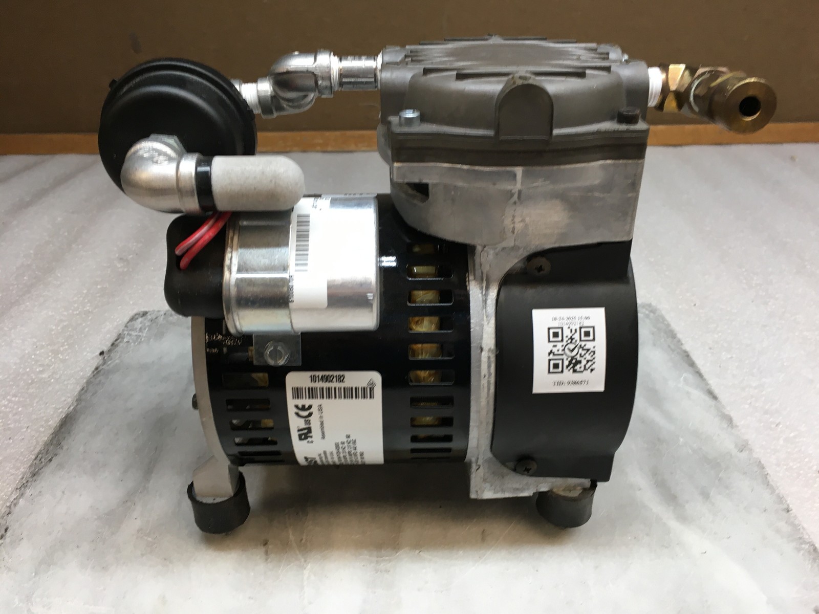 GAST 74R135-P123-H200X 1/4HP 100PSIG 110V 7185-0085 Rocking Piston Vac Pump