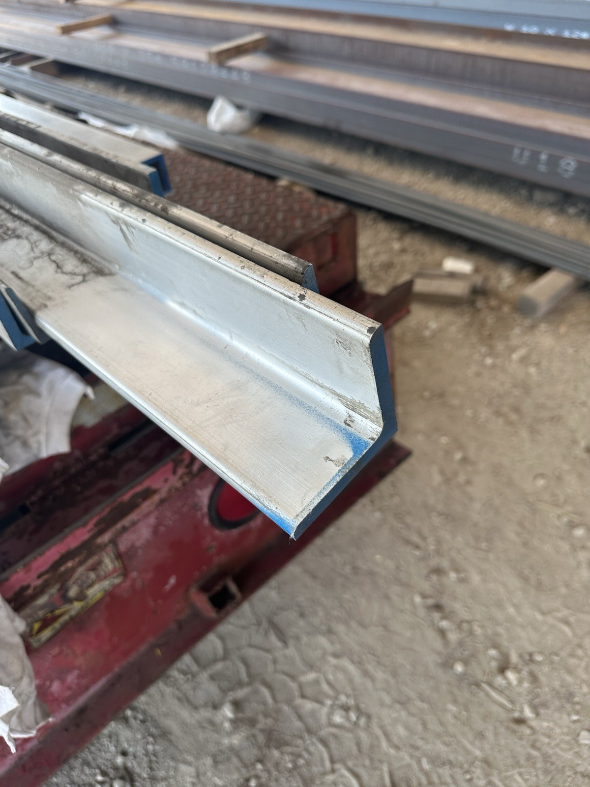 Aluminum Angle 3/8″ x 3″ x 3″ x 1 Foot Unpolished Alloy 6061 90 Degrees 12” Inch