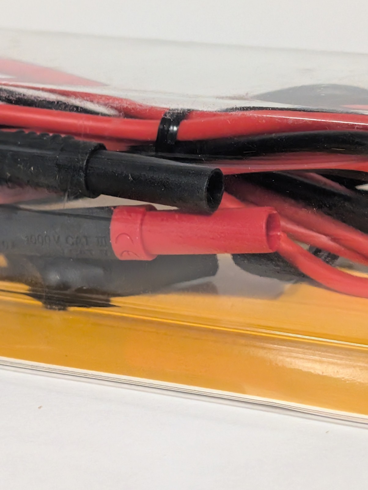 Authentic Fluke TL224 SureGrip Silicone Test Leads 1.5m Right Angle DMM Probes