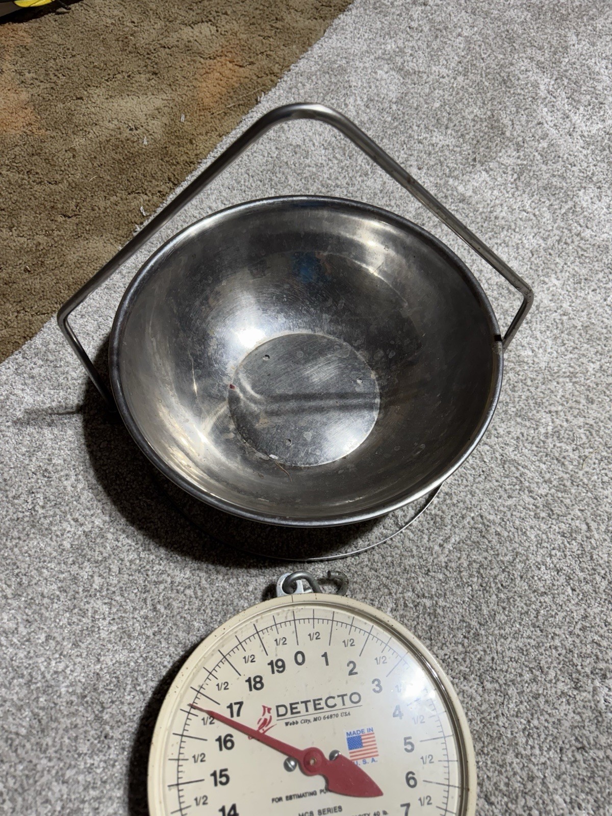 Detecto, MCS-40df Hanging Dial Scale with Fish Pan, 40 lb x 2 oz