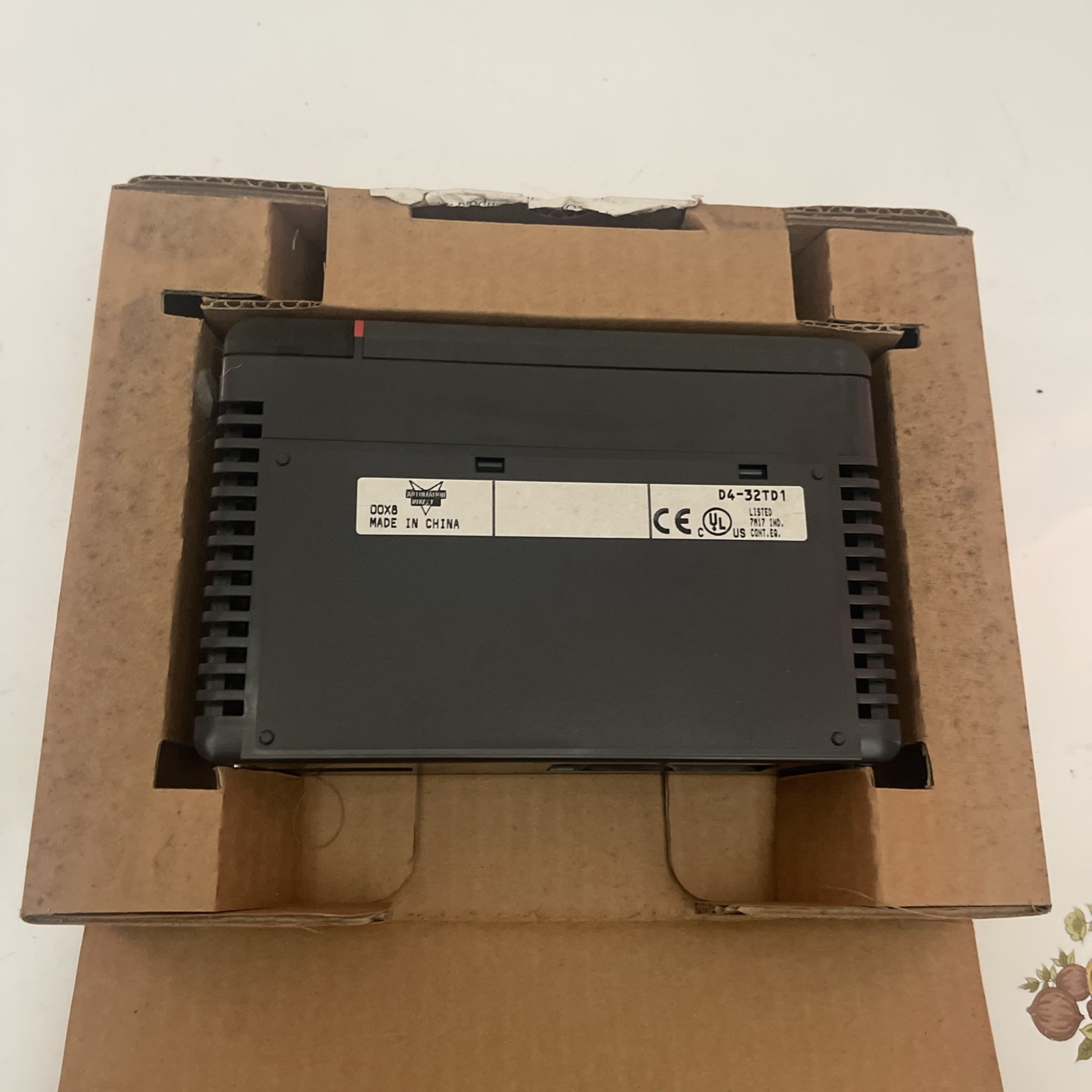 AUTOMATION DIRECT D4-32TD1 / D432TD1 Open Box