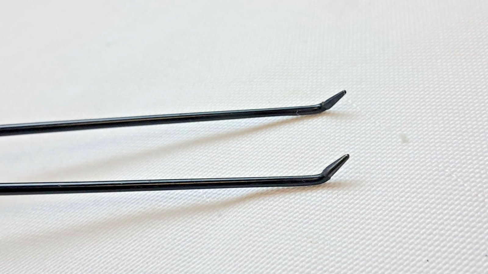 Stryker 6750-250-507 SILVERGlide Non-Stick Bipolar Forceps 45° UP 0.7mm w/ Case