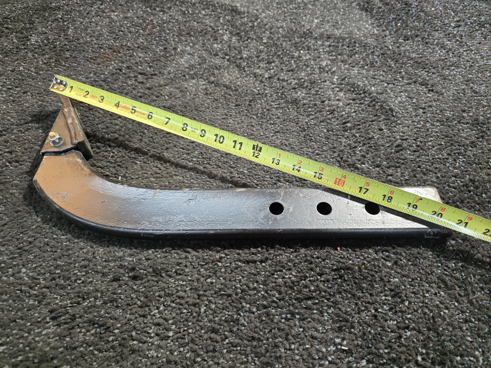 Box Blade 20-inch Ripper Shank 4 Hole Box Scraper Shank, Black