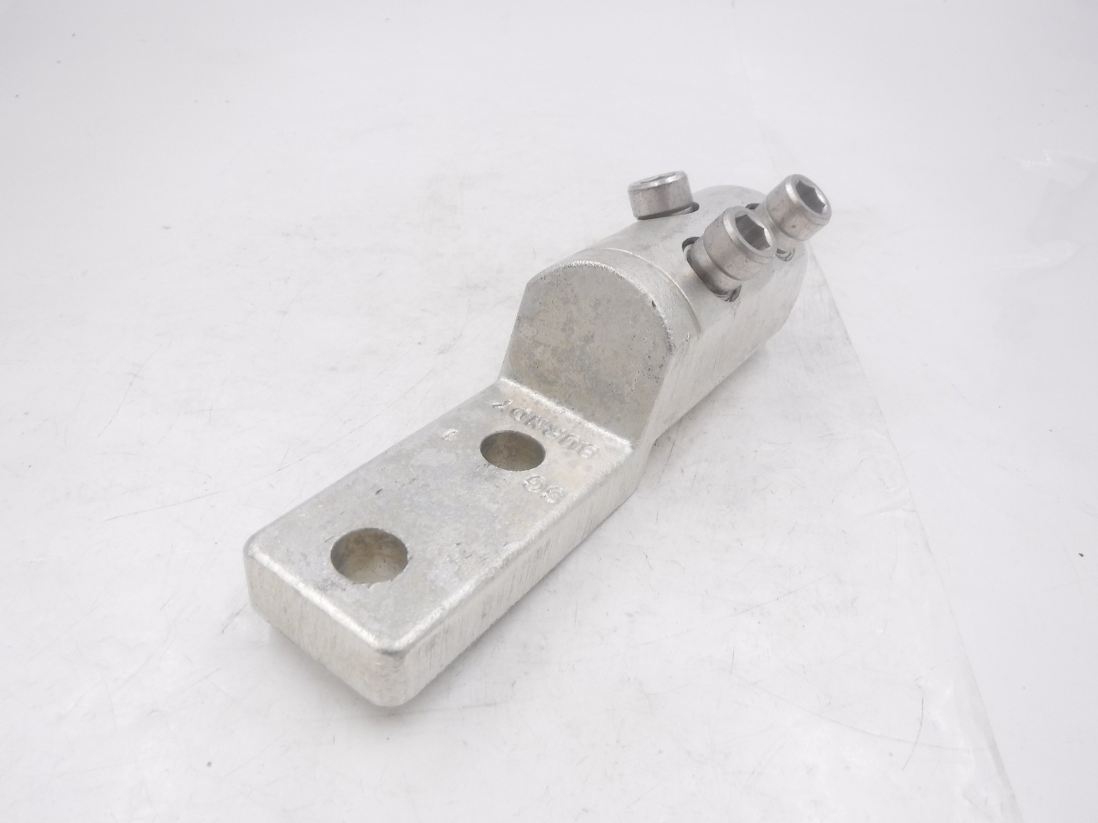 Burndy 2 hole 600-750kcmil Qikshear Shear Bolt Lug KASB39U2N