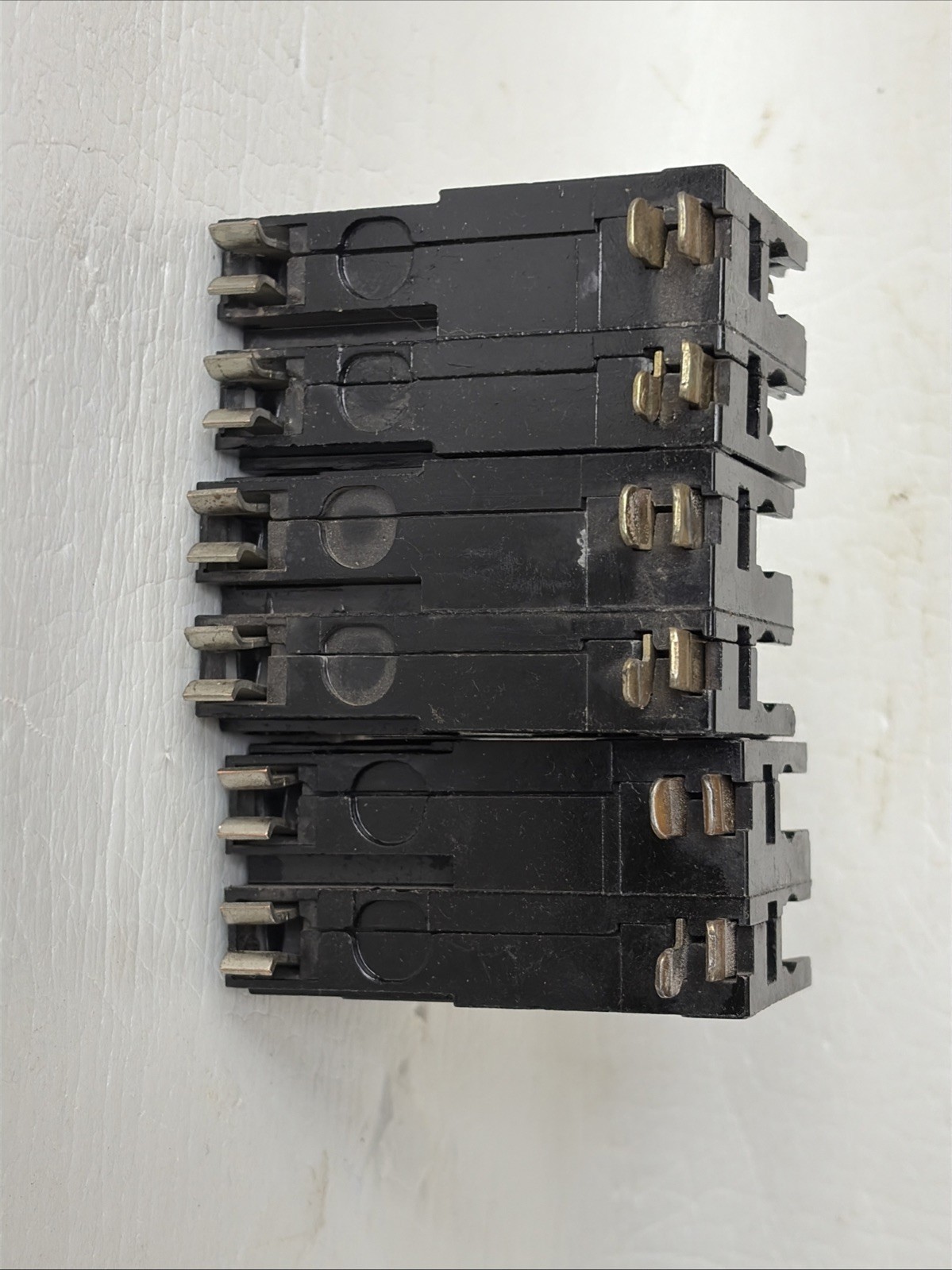 Square D QO215 15A Miniature Circuit Breaker 2-Pole QO 10kA BLACK Face 4 prongs