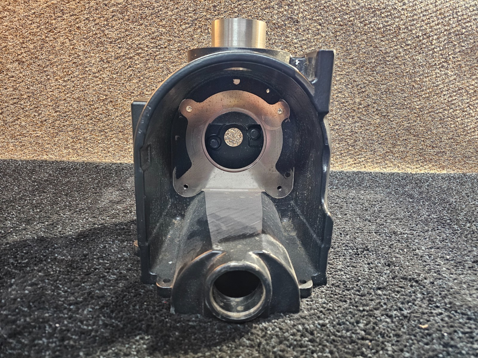 Heavy Duty Gearbox 111651 Q2 54Y, Gray Powder-Coated Finish, Steel